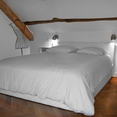 Loft Dans Le Clocher Face Au Chateau Bonnelles Экстерьер фото