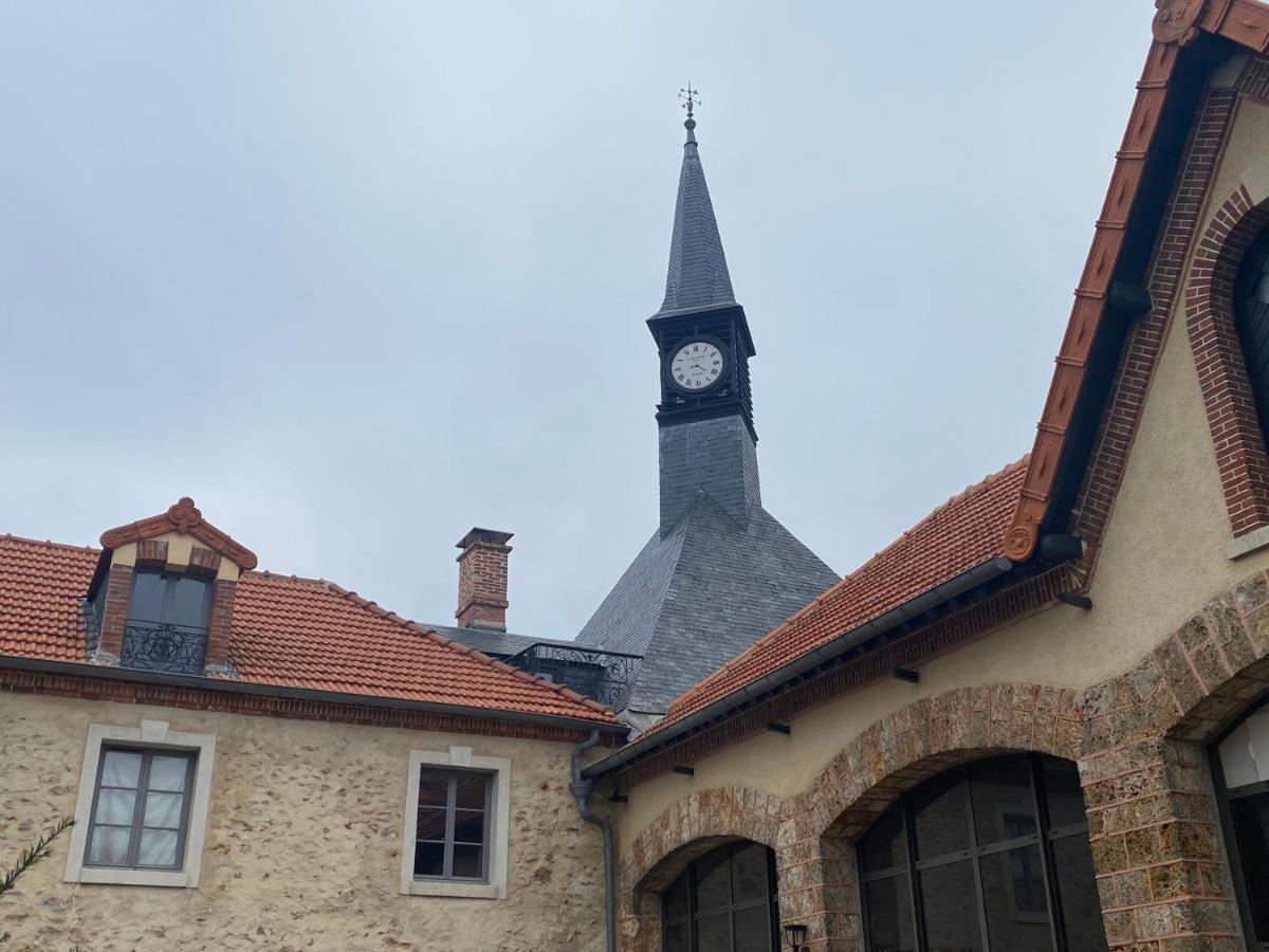 Loft Dans Le Clocher Face Au Chateau Bonnelles Экстерьер фото