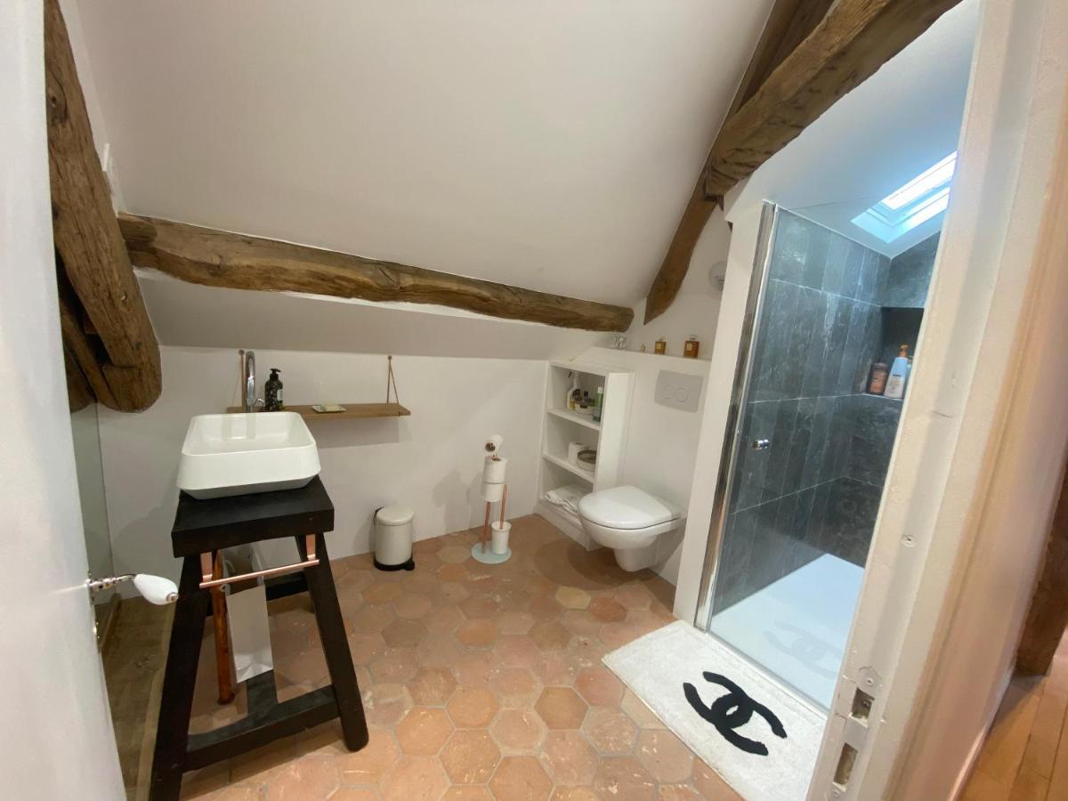 Loft Dans Le Clocher Face Au Chateau Bonnelles Экстерьер фото