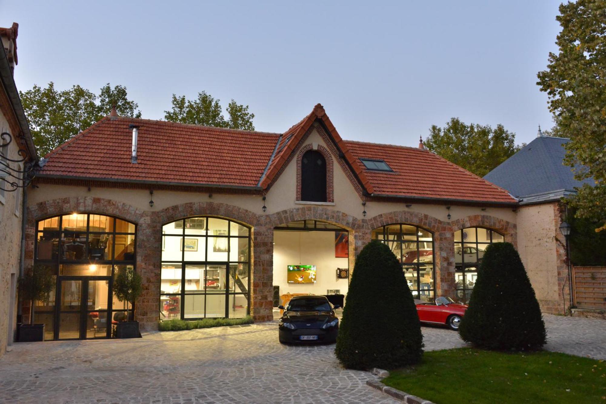 Loft Dans Le Clocher Face Au Chateau Bonnelles Экстерьер фото